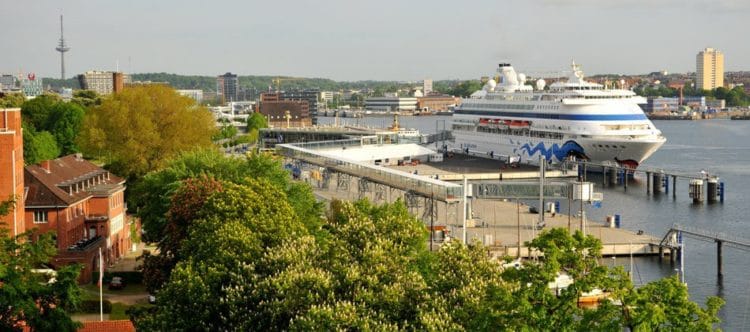 Kreuzfahrt ab Cruise Terminal Kreuzfahrthafen Kiel
