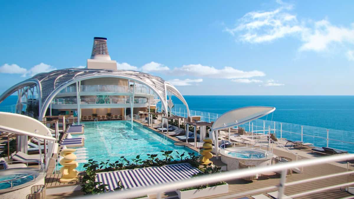 Pooldeck an Bord der Mein Schiff Flow, Bild: TUI Cruises, Mein Schiff